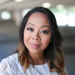 Nicole Yniguez•Social Media Management