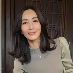 Yukari  Saito