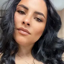 Iris Cruz