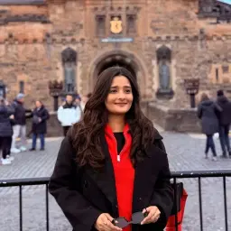 Ayushi | Travel✈️ | Food🍕| Lifestyle✨