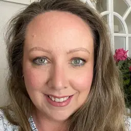 Karen Constantine