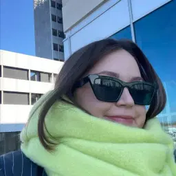 Anna Kulayrosas • Wellness Blogger, Creator & Writer