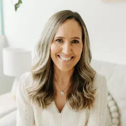 Kelly Vincent, Psy.D. | Holistic Psychologist