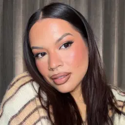 Karla Cruz - Beauty 🇸🇻🇨🇦