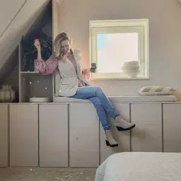 𝘚𝘦𝘭𝘪𝘯𝘢 𝘦𝘯 𝘚𝘢𝘯𝘥𝘦𝘳