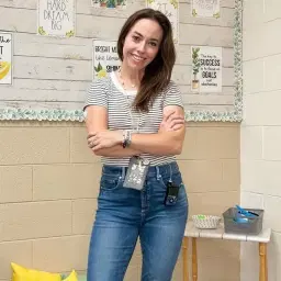 Taylor Hagemeyer | Teacher, Author, Mom