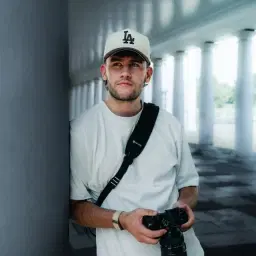 Finn Hanley | Photographer