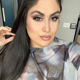 Nikki Apostolou