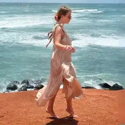 Maia 🌺 Adventure Travel