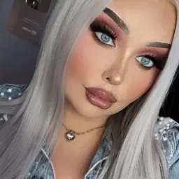 Courtney Worsham