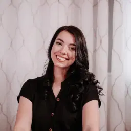 Annalysa ᯽ Lic. Esthetician, Tampa