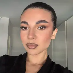 Sofia Bossi | Beauty Creator