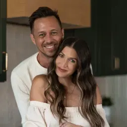 KELLY + KODY